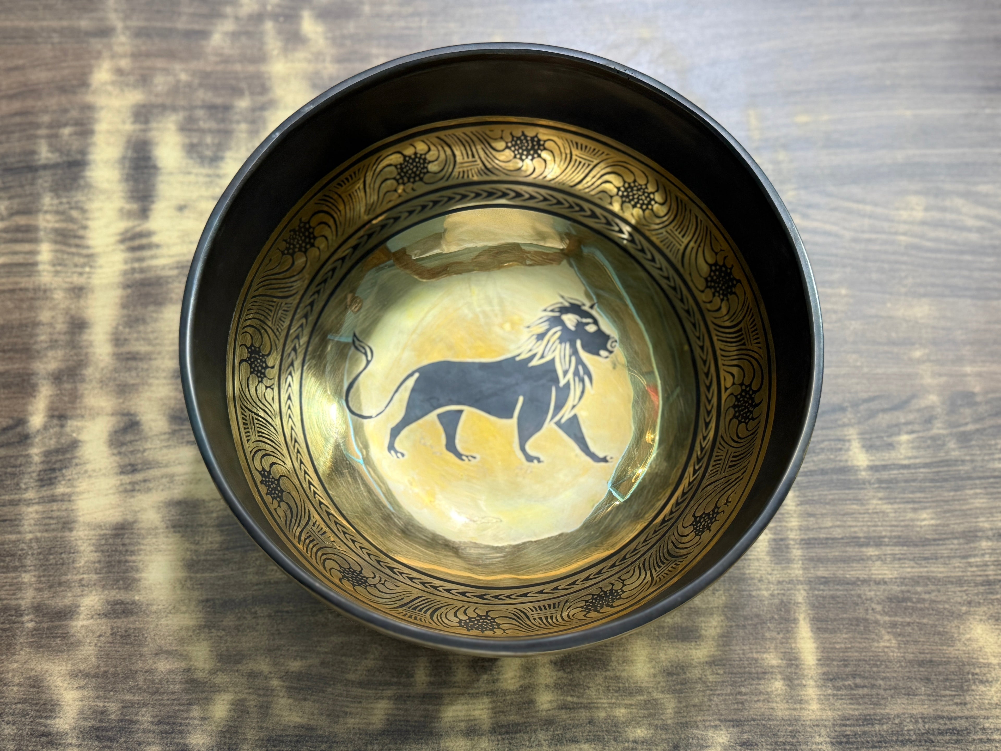 The Leo Singing Bowl - 9 inch Large | Handmade In Nepal - view 8