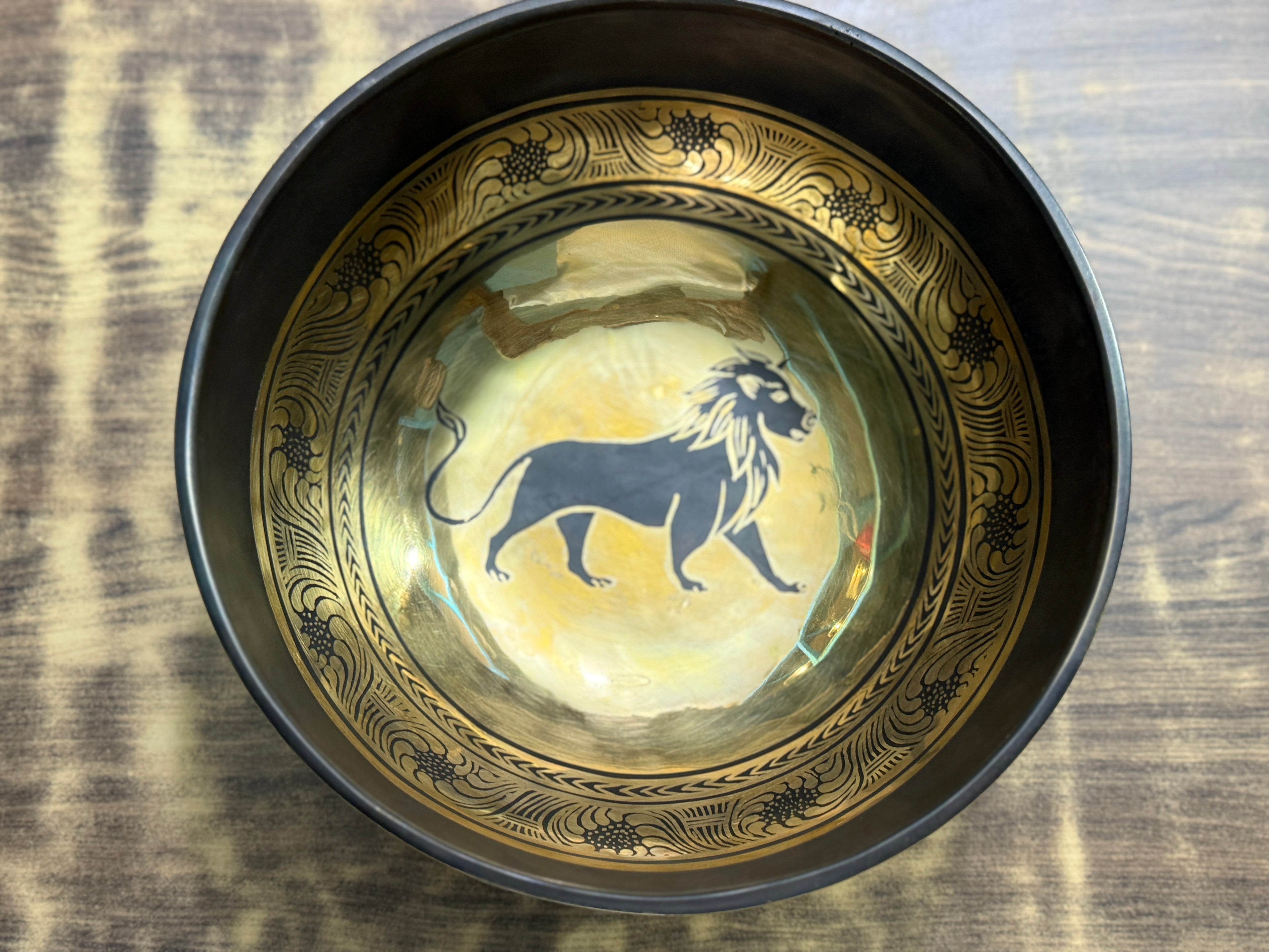 The Leo Singing Bowl - 9 inch Large | Handmade In Nepal - view 6