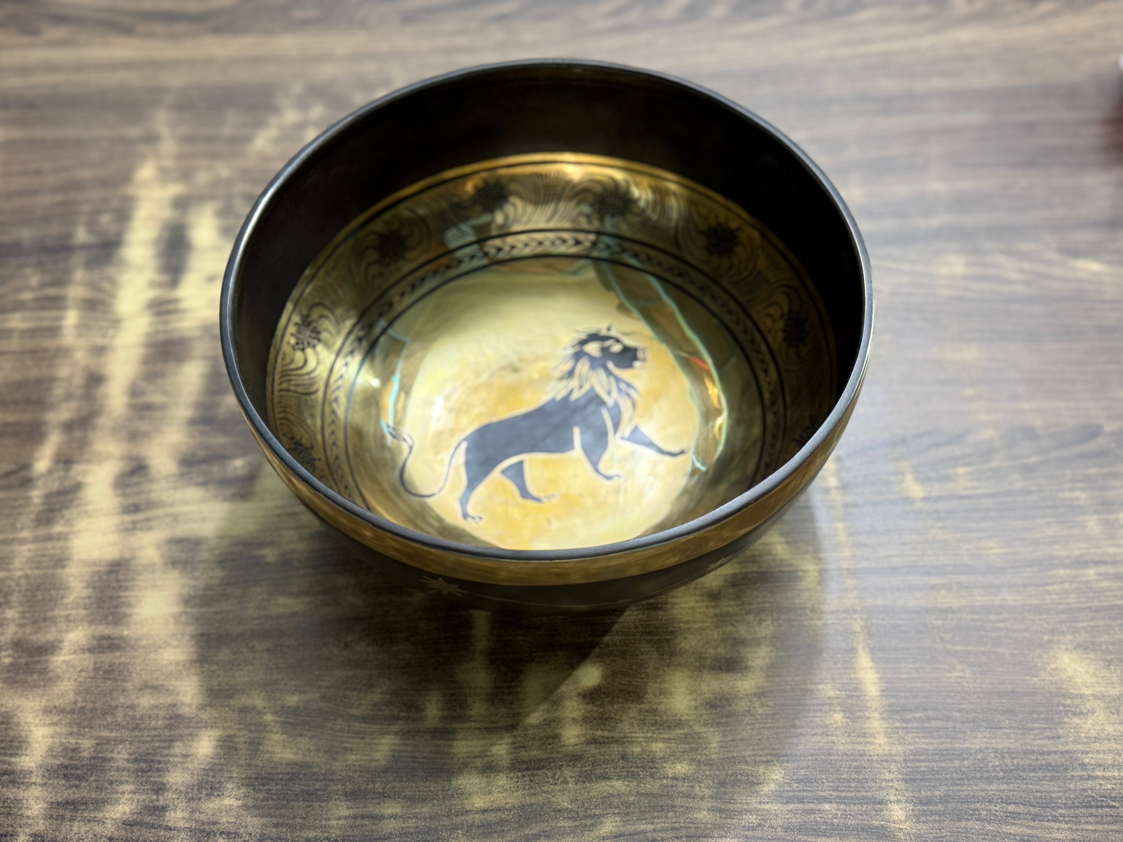 The Leo Singing Bowl - 9 inch Large | Handmade In Nepal - view 5