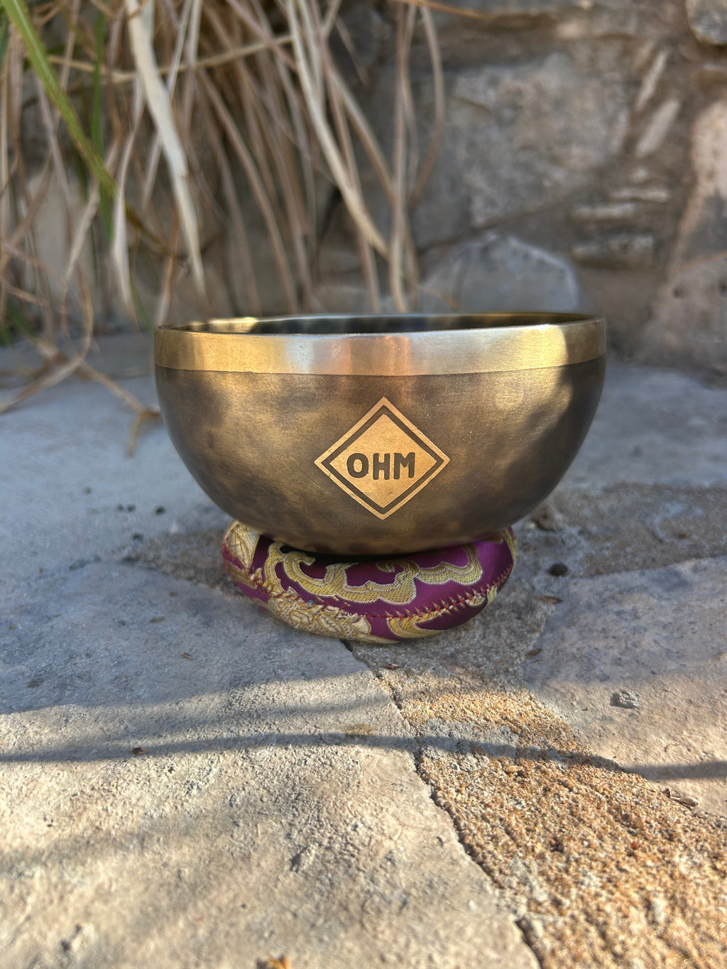 The Ohm Store E Note 4th Octave - Legacy Collection Handmade Bronze Makers Mark Singing Bowl