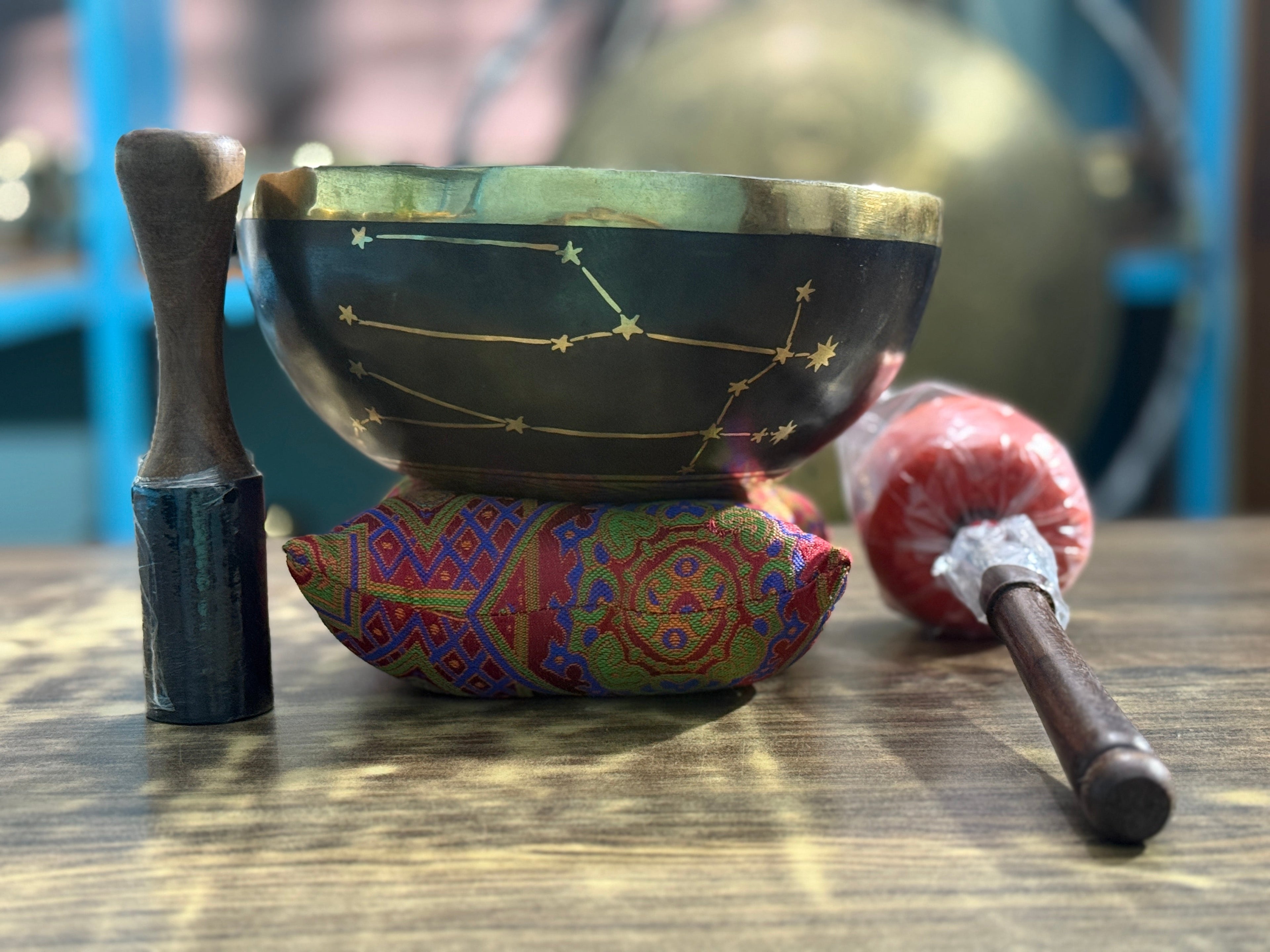 The Gemni Singing Bowl - 9 inch Large | Handmade In Nepal - view 4