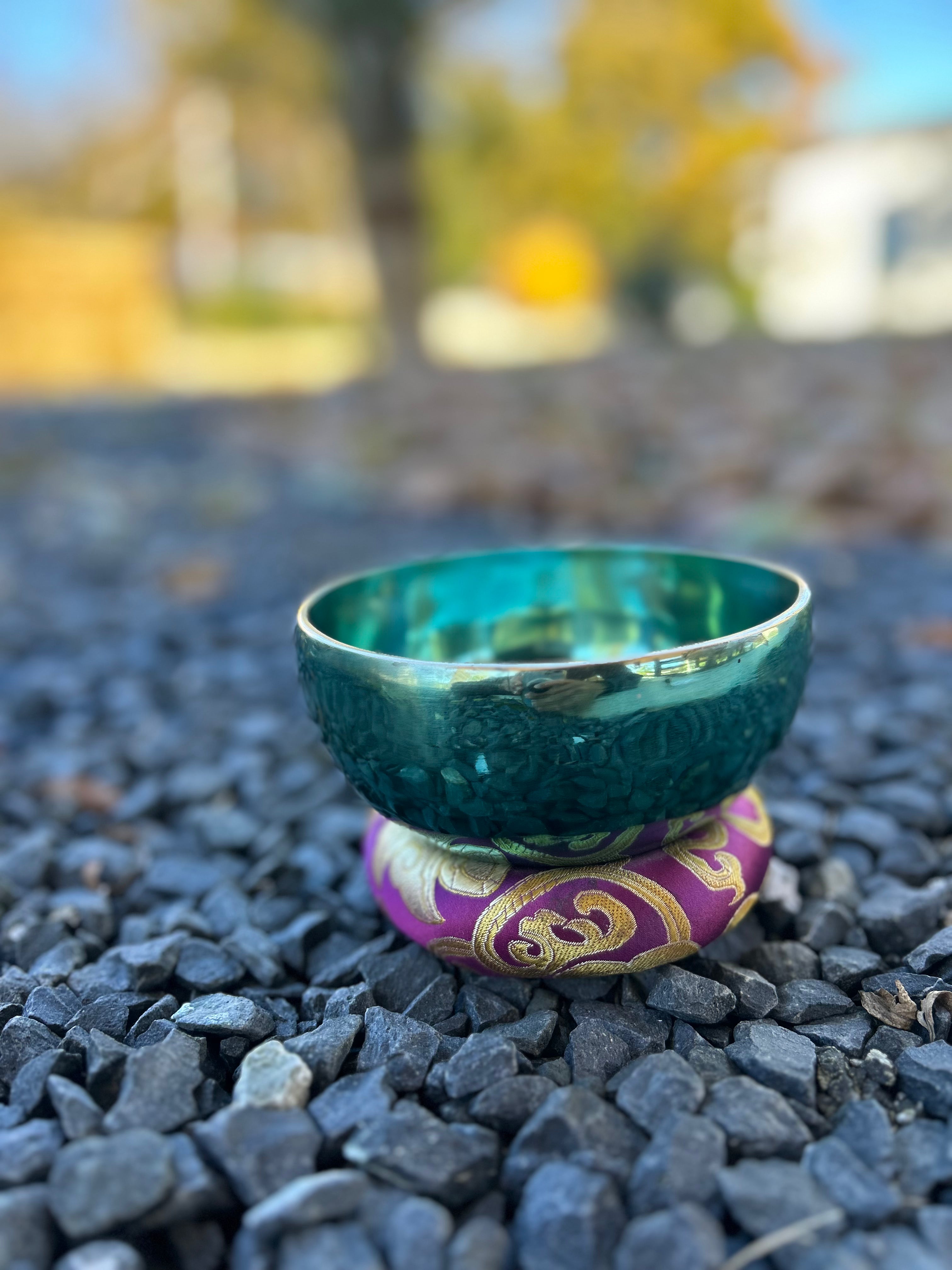 The Ohm Store 5.25 Inch 4th Octave G-Note Throat Chakra Bowl - view 8