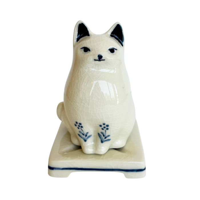 Nippon Kodo PORCELAIN INCENSE BURNER - Cat (White Finish)