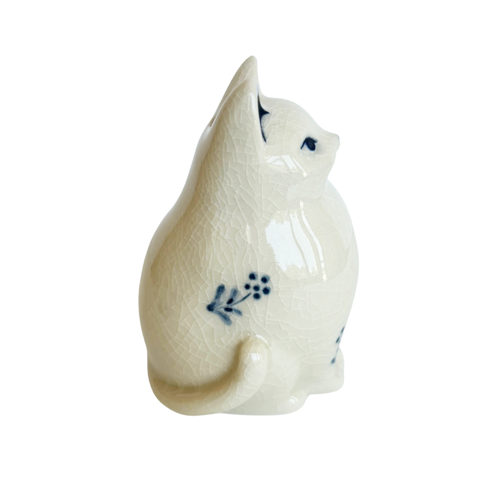 Nippon Kodo PORCELAIN INCENSE BURNER - Cat (White Finish)