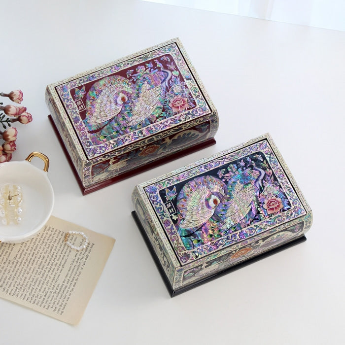 Najeon Mother-of-Pearl Keepsake Box (by Kim Young-man) - view 4