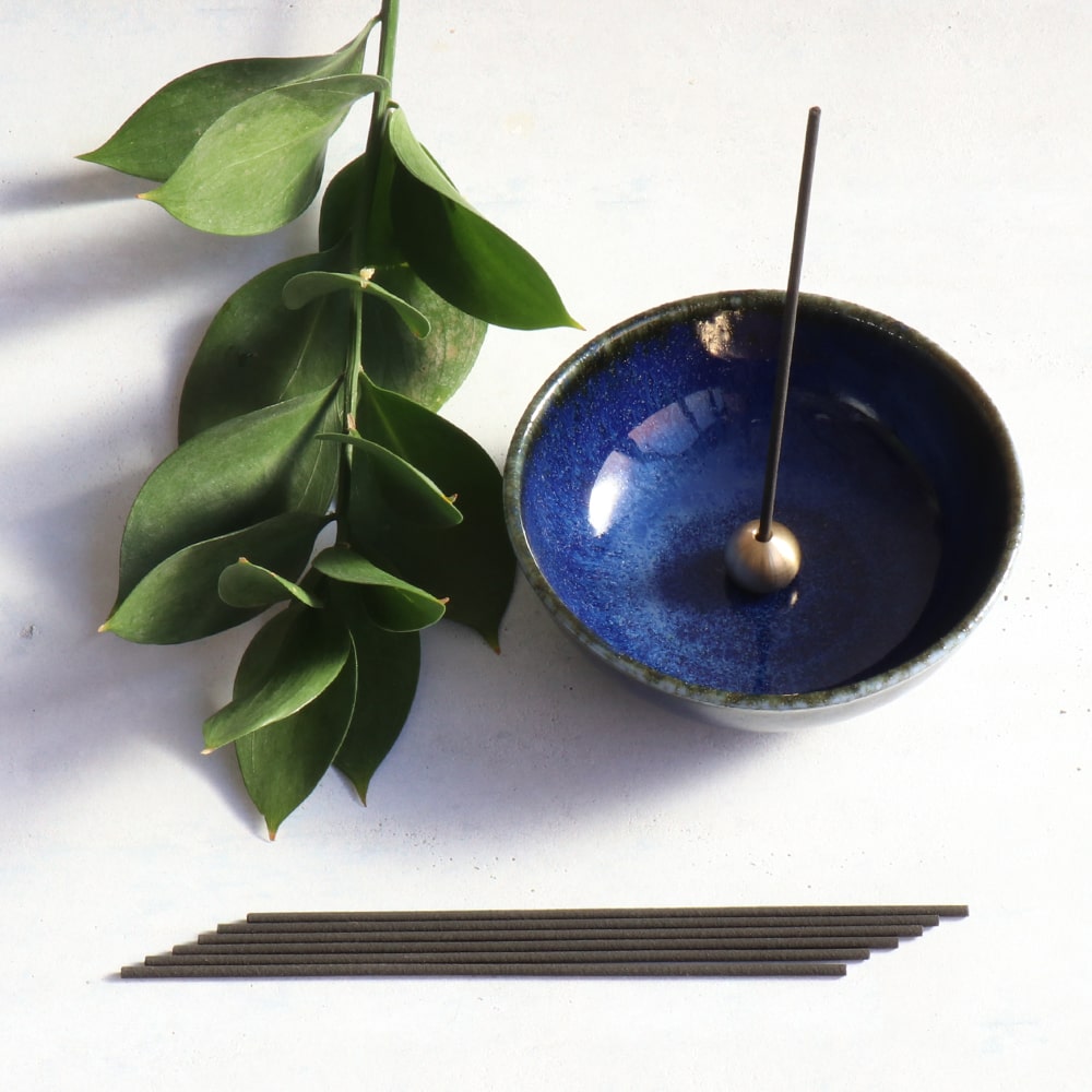 Asayu Japan Low Smoke Incense Sticks 40g Nature Scent Set [ Plum and Agarwood ]