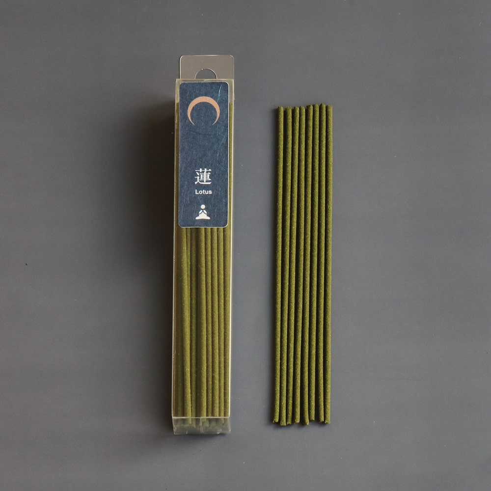 Asayu Japan Low Smoke Incense Sticks 40g Yoga Scent Set [ Lotus and Sandalwood ]