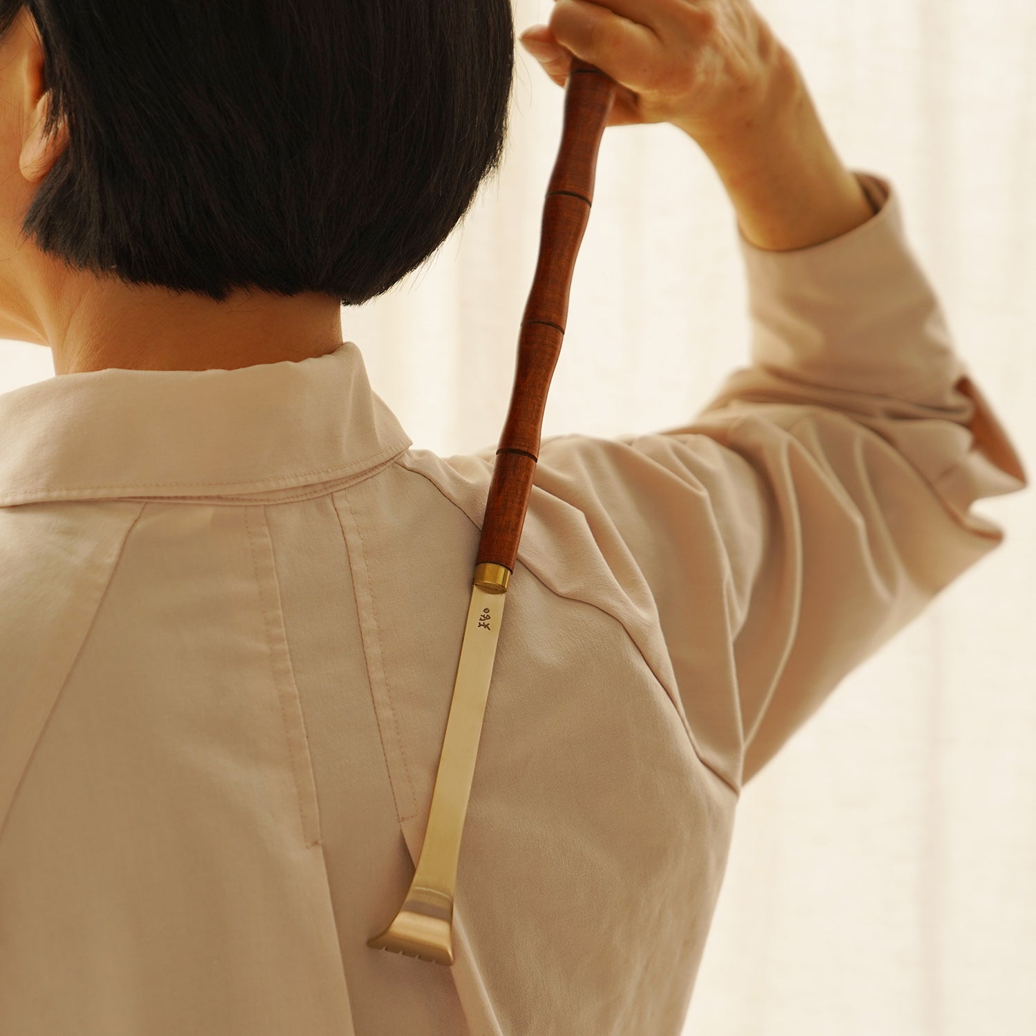 Bangjja Brass Ottchil Back Scratcher (Woody) - view 2