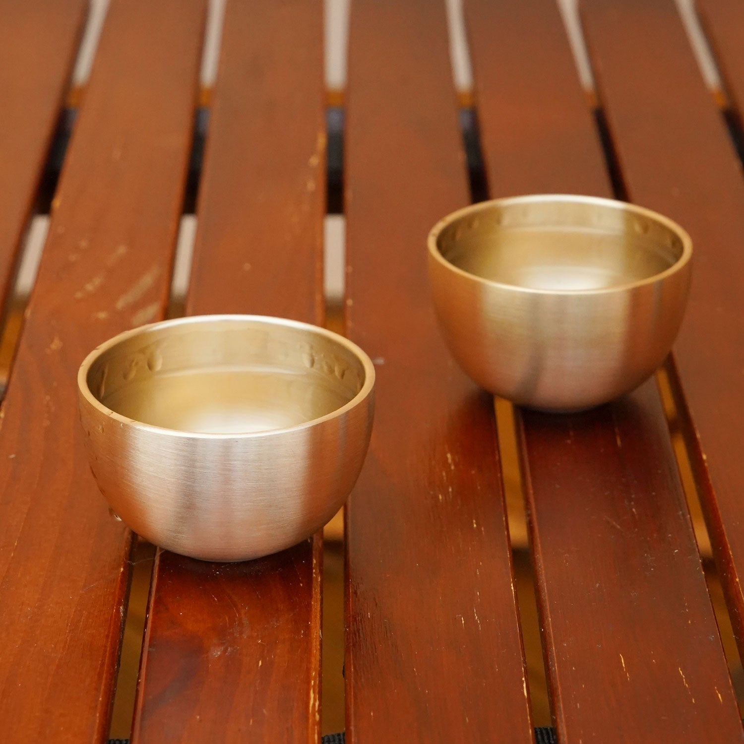 Notdam Bangjja Brass Dew Drop Soju Cup Set of 2 - view 4