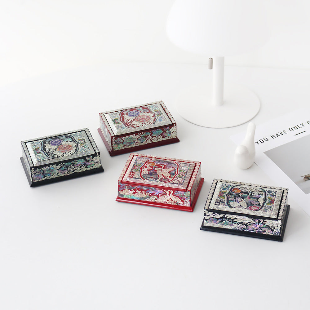 Najeon Mother-of-Pearl Trinket Box (by Kim Young-man) - view 2