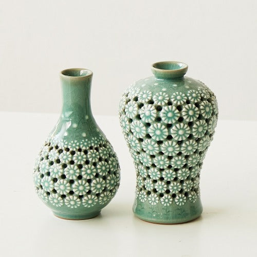 Korean Object - Chrysanthemum, White (III)