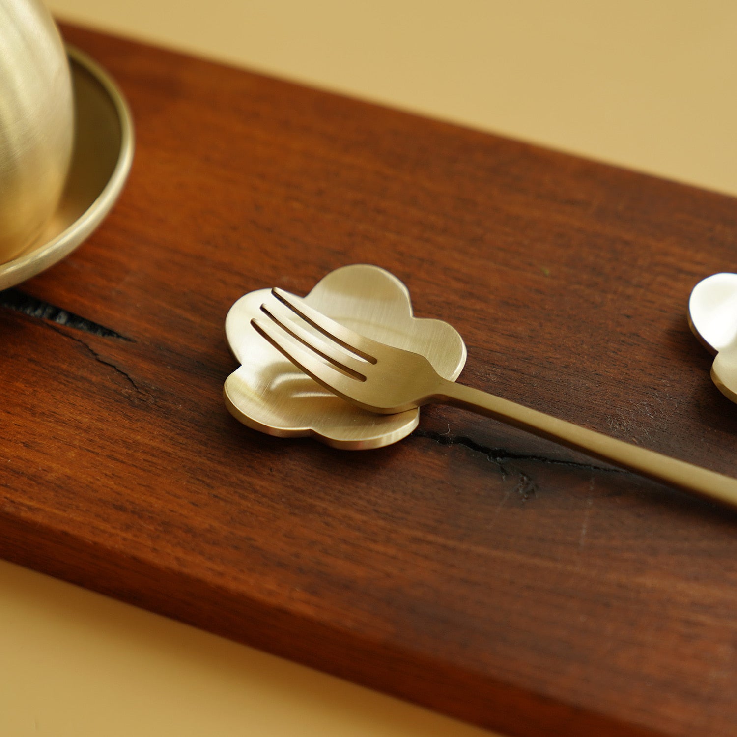 Notdam Korean Tableware - Floral - view 4