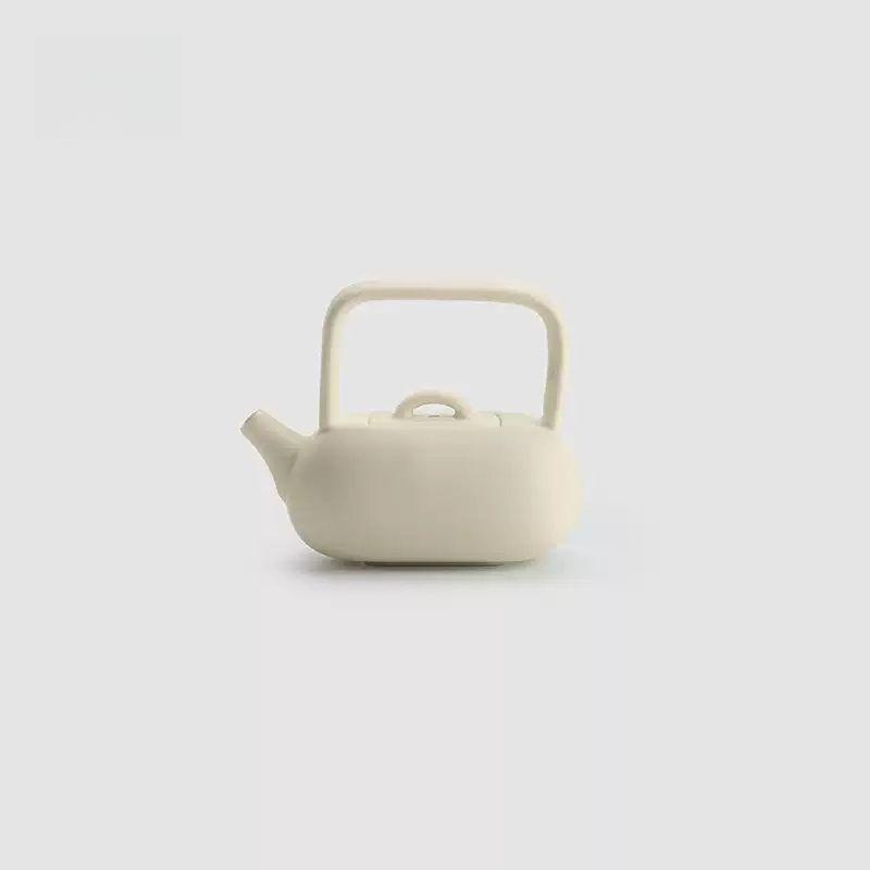 KOHGANE Korean Teapot Ceramic - Tea Ritual Object - view 2