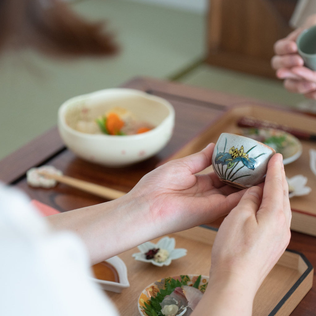 Musubi Kiln Five Flowers Ochoko Sake Cup Set