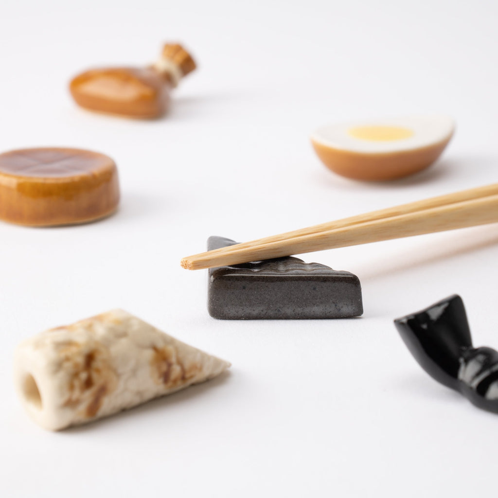 Musubi Kiln Oden Series Chopstick Rest