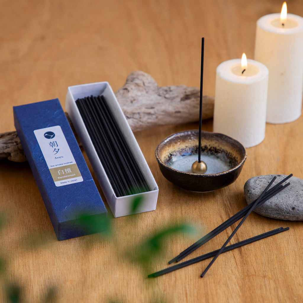Asayu Japan Low Smoke Incense Sticks 20g [ Sandalwood Scent ]