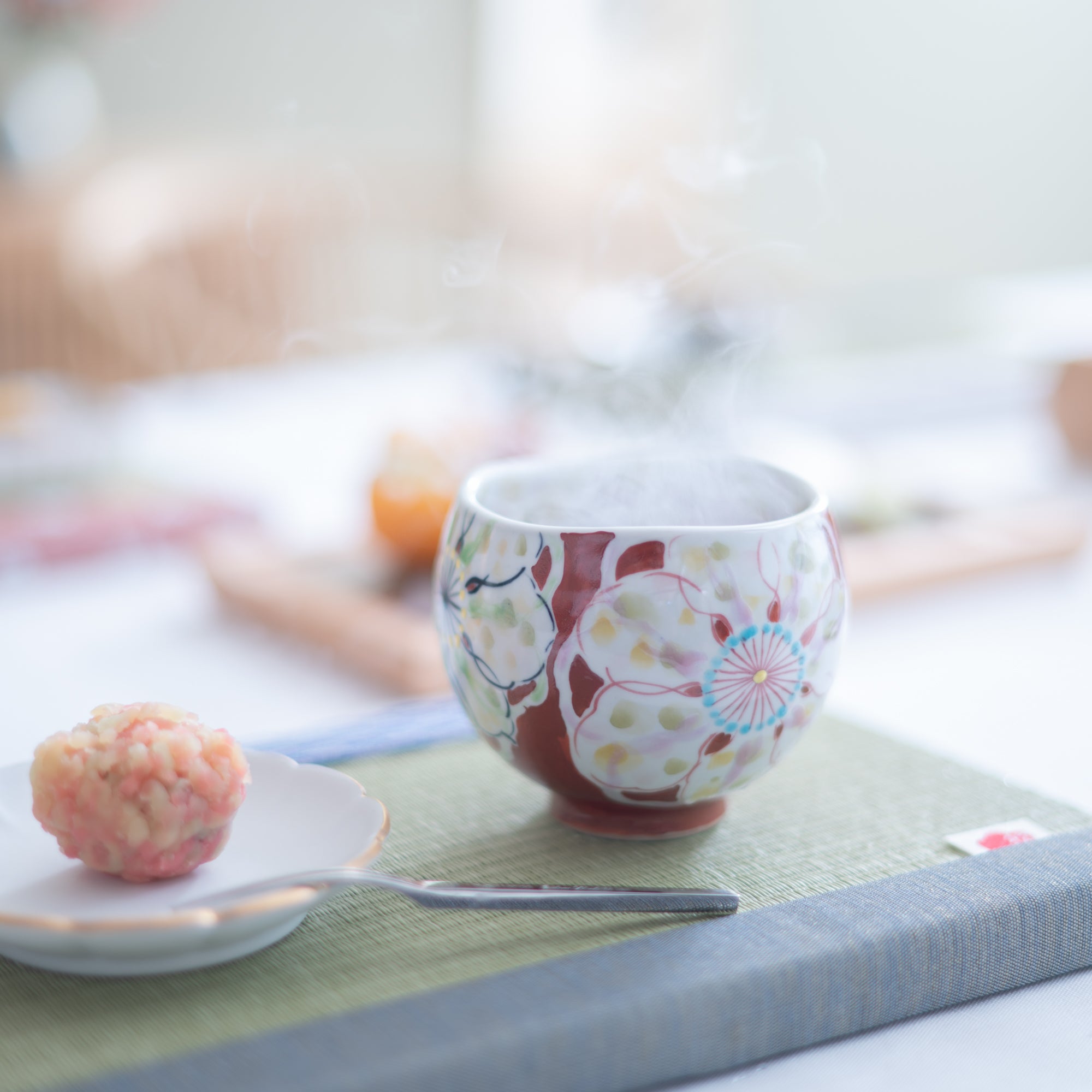 Musubi Kiln Polychrome Flowers Yunomi Japanese Teacup