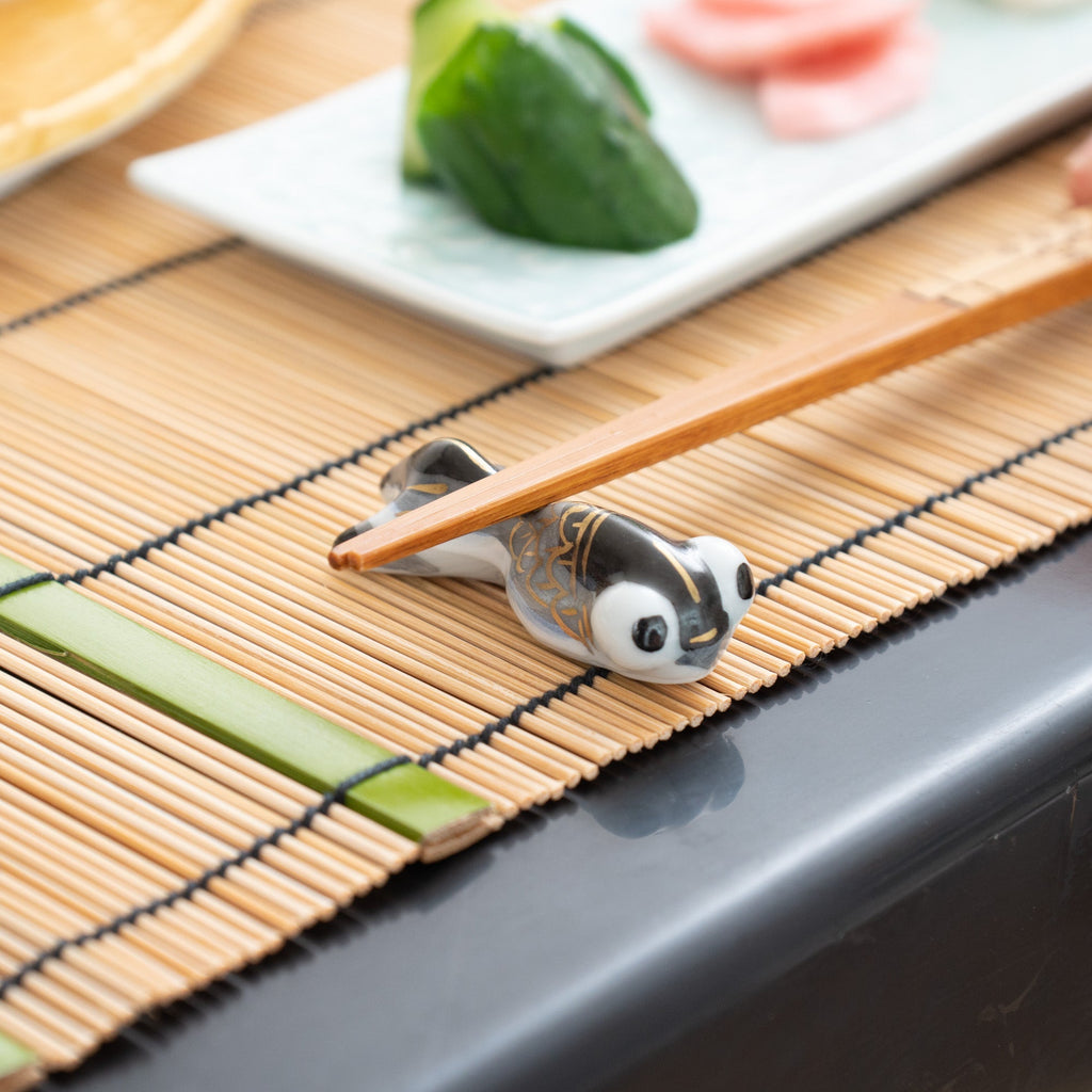 Musubi Kiln Red and Black Pop-Eyed Goldfish Chopstick Rest Set