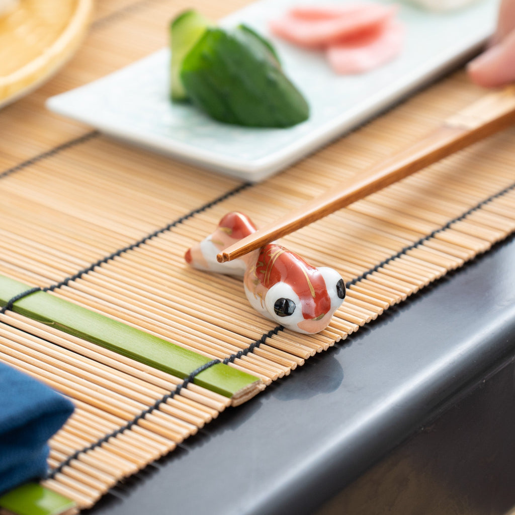 Musubi Kiln Red and Black Pop-Eyed Goldfish Chopstick Rest Set