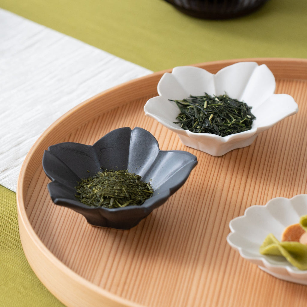Musubi Kiln RYOUKA Sakura Sauce Plate
