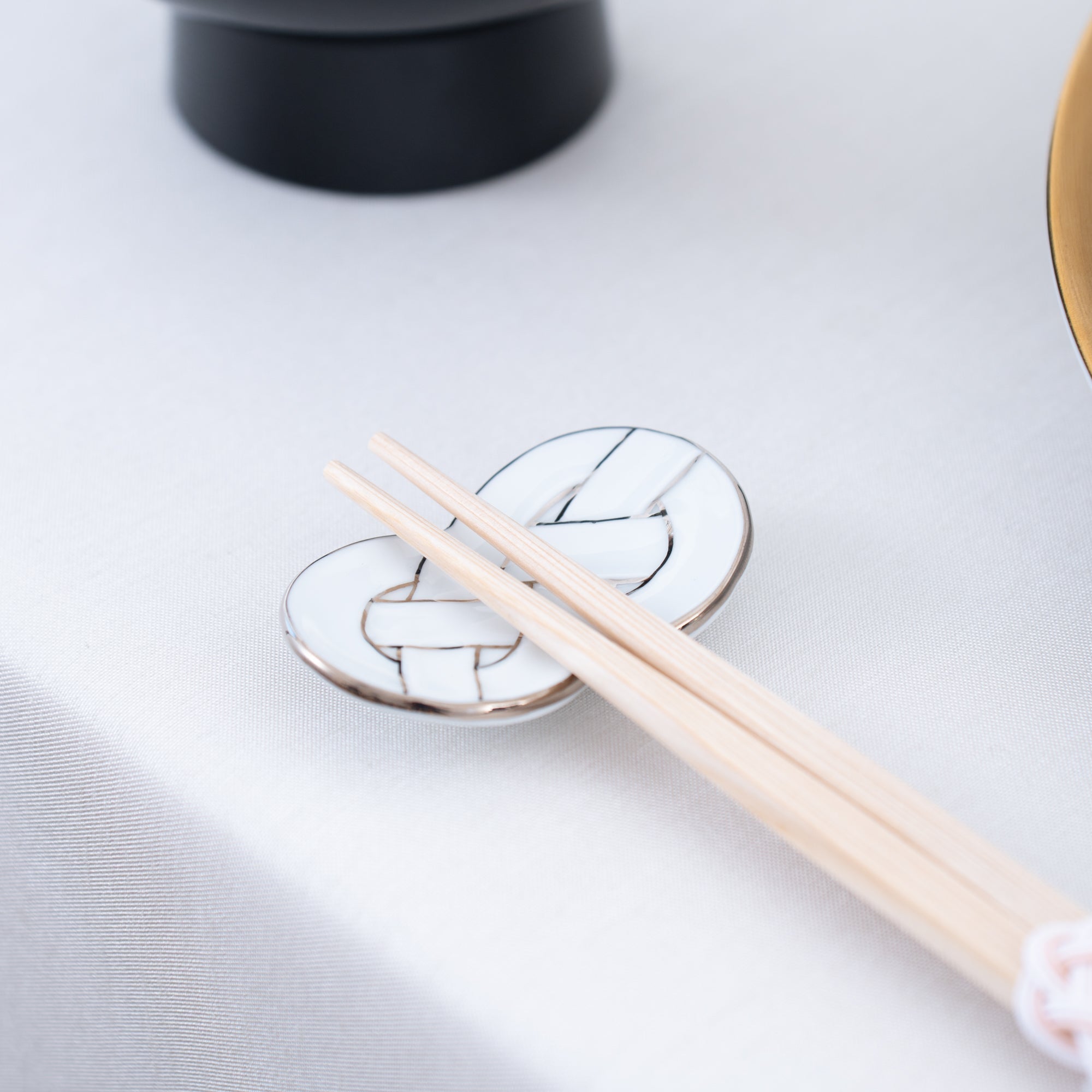 Musubi Kiln Awaji Knot Chopstick Rest