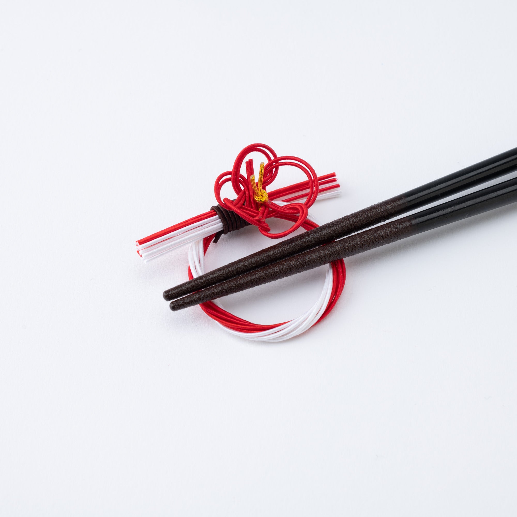 Musubi Kiln Plum Kaga Mizuhiki Chopstick Rest
