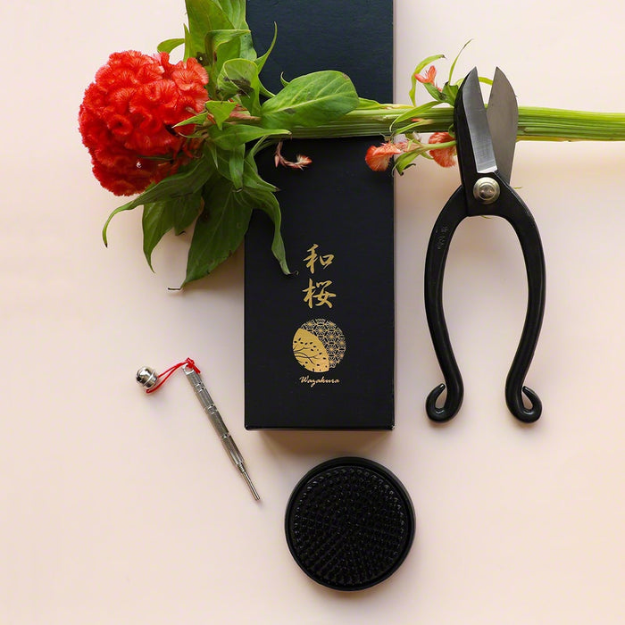 Wazakura 3PCS Japanese Ikebana Essential Tool Set Ikenobo Round Black Kenzan