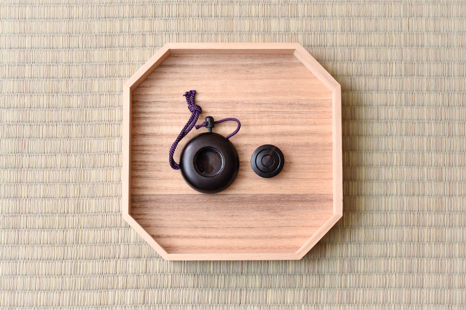 Juttoku Ebony Powder Incense Container - Small - view 2