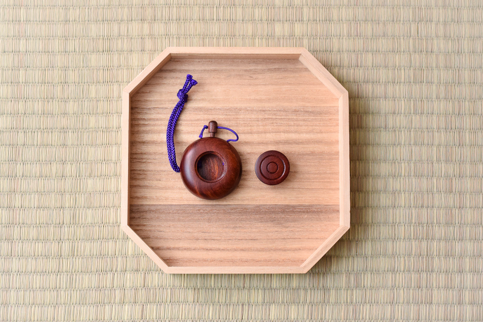 Juttoku Rosewood Powder Incense Container - Small - view 4